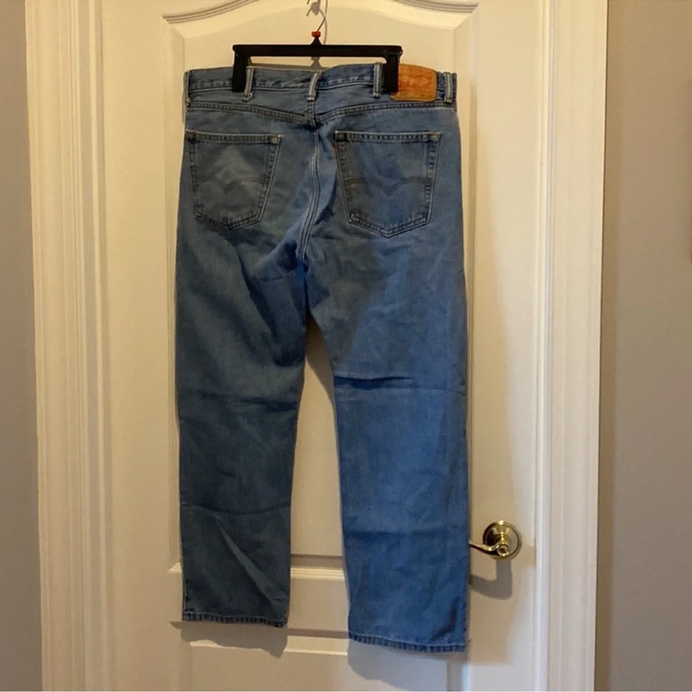 LEVI’S 505 38x30 Mens Denim Jeans Regular Fit Classic Straight Medium Wash $70